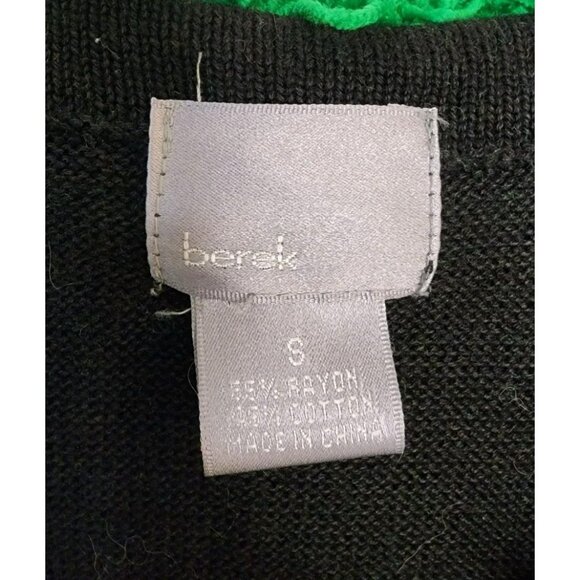 Size Small Berek Christmas Wreath Neck Vest Ornament Buttons Sequins Ugly... - Picture 3 of 7